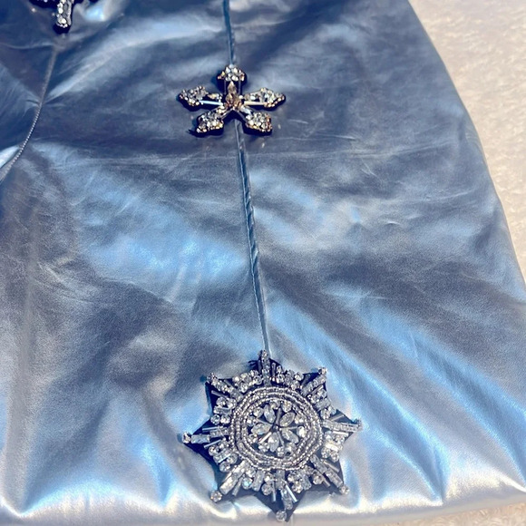 NWT Fashion NOVA Silver Faux Leather Flare Silver Pants w/ Rhinestone Crosses - Picture 9 of 16